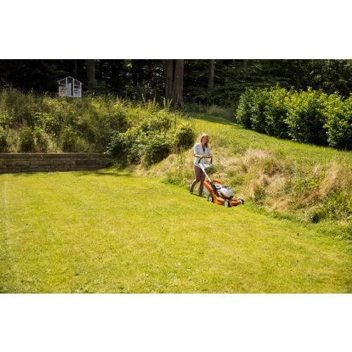 Stihl Tondeuse Sur Batterie Légère RMA 443 VC Avec 1 Batterie AP200 + Chargeur AL300 4 Stihl Tondeuse Sur Batterie Légère RMA 443 VC Avec 1 Batterie AP200 + Chargeur AL300 – Image 2