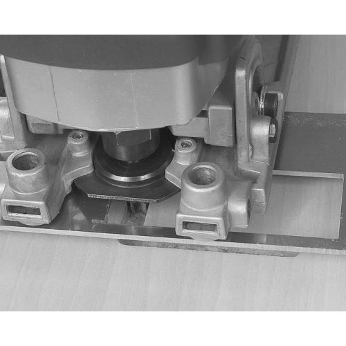 Affleureuse De Chant Inclinable 750W Virutex FR292R 6 Affleureuse De Chant Inclinable 750W Virutex FR292R – Image 4