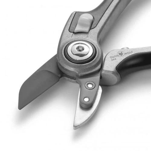 Sécateur Premium Outils Wolf à Coupe Mixte 4 Sécateur Premium Outils Wolf à Coupe Mixte – Image 2