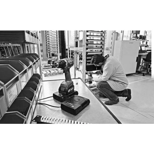 Perceuse à Percussion 18V Bosch GSB 18 V-EC + 2 Batteries 4 Ah + Chargeur + Coffret L-BOXX - 06019D6107 7 Perceuse à Percussion 18V Bosch GSB 18 V-EC + 2 Batteries 4 Ah + Chargeur + Coffret L-BOXX - 06019D6107 – Image 5