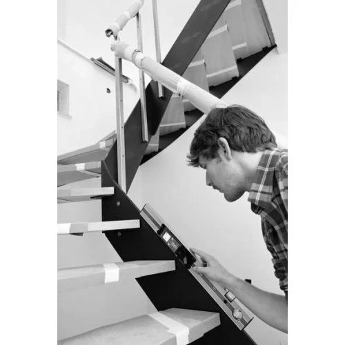 Télémètre Laser Bosch GLM 80 + Rail R 60 Professional 6 Télémètre Laser Bosch GLM 80 + Rail R 60 Professional – Image 4